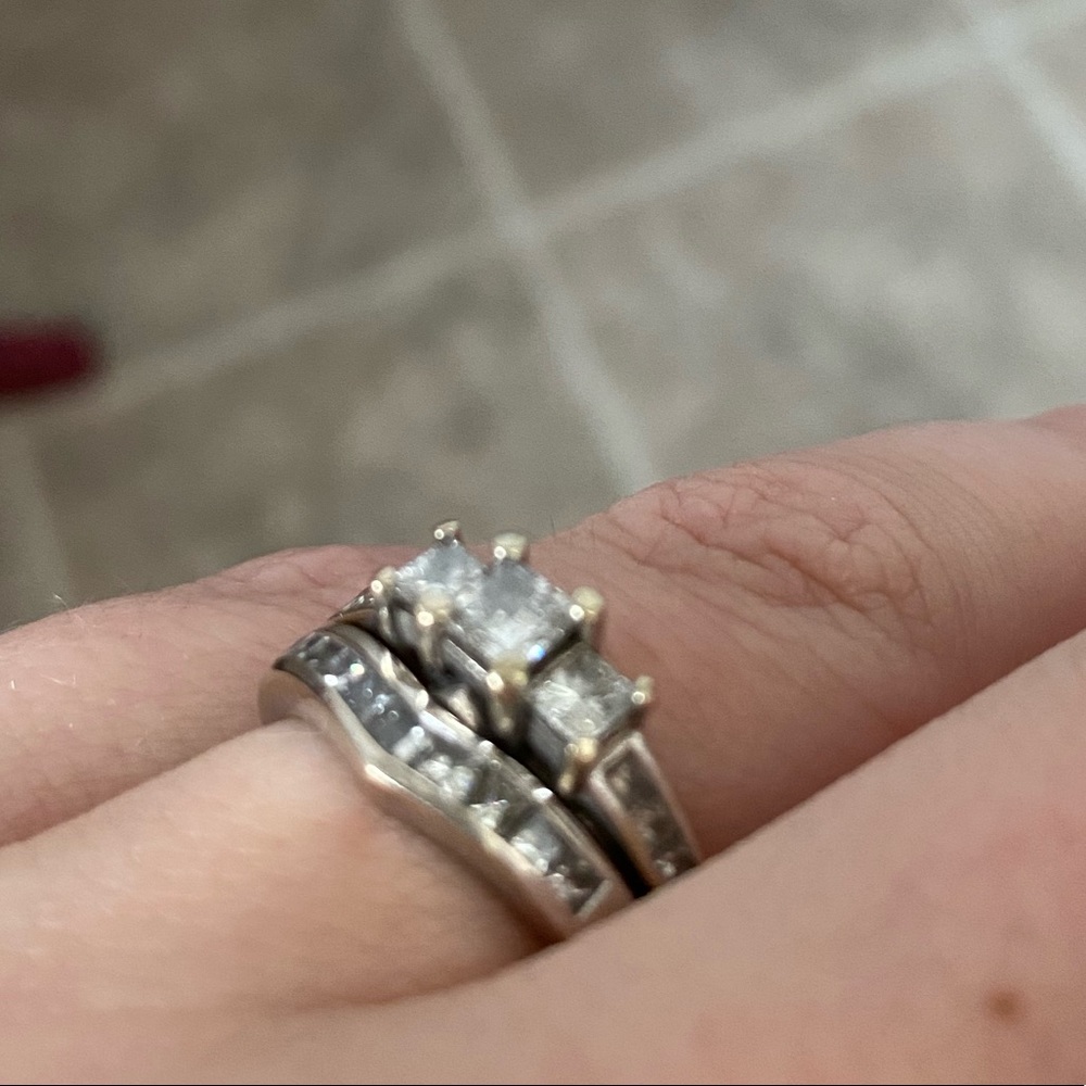 Wedding Ring Set - image 5